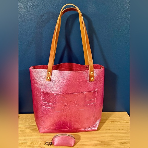 Portland Leather Handbags - Portland Leather Goods Metallic Pink Medium Bow Burned Leather Tote